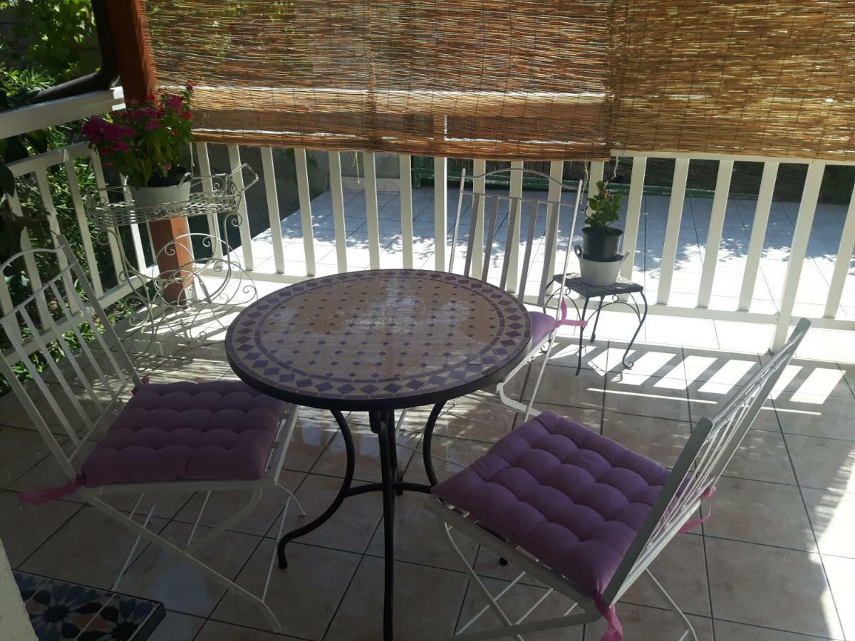 Noor Apartment And Room Хвар Екстер'єр фото